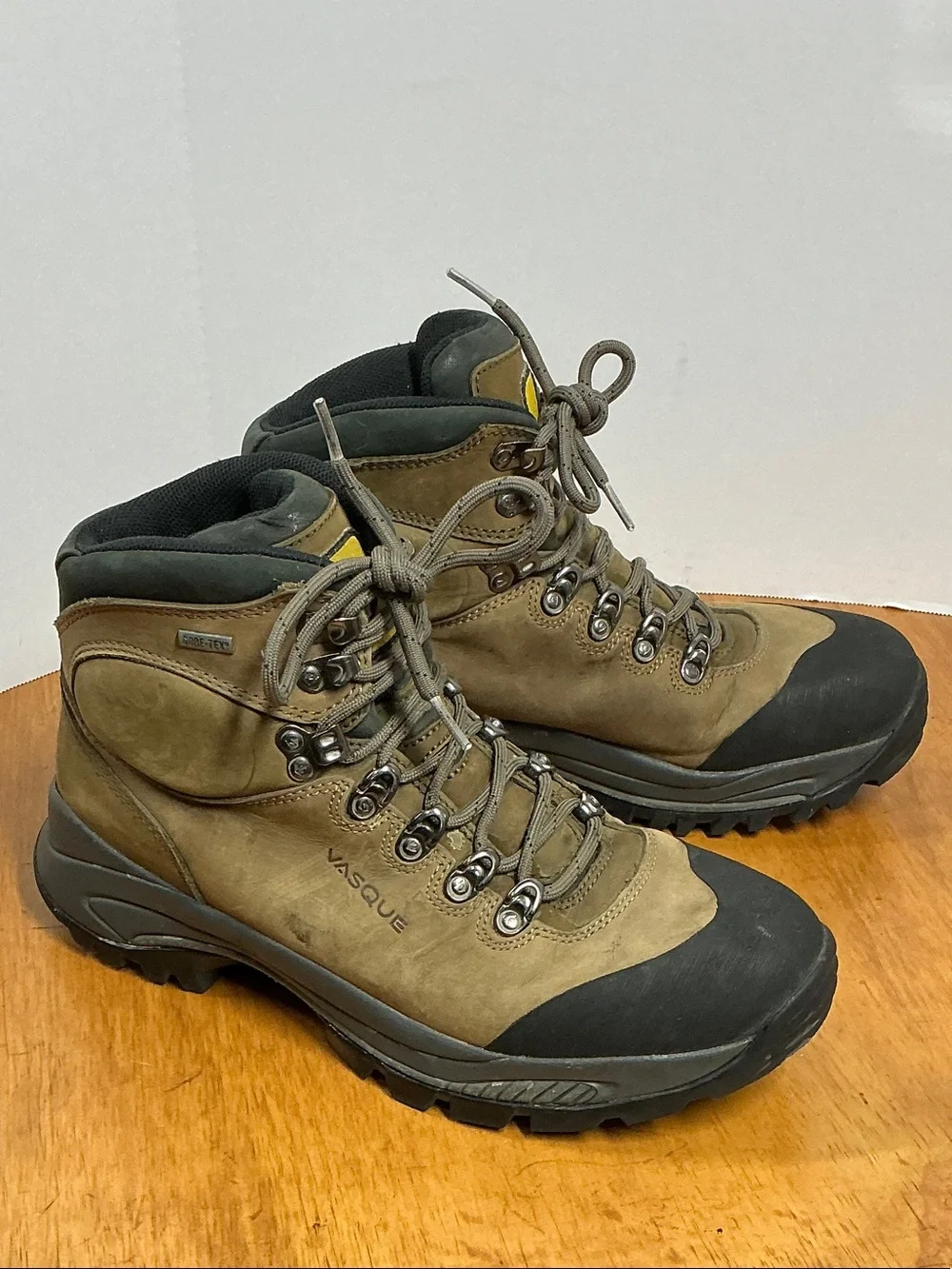 Vasque Wasatch 7166 GTX Men's Hiking Boots 9.5